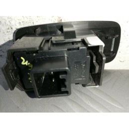 PULSANTE ALZAVETRI ALZACRISTALLI POST.DX TOYOTA COROLLA VERSO E120 DAL 01 AL 07  2400000042006