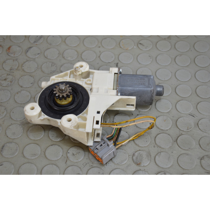 Motorino alzavetro ant sx Ford Focus berlina dal 2004 al 2008 cod 0130822217 4m5114a389  1745486707294
