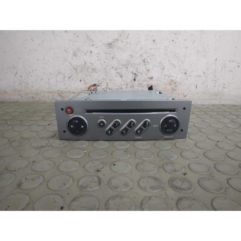 Stereo autoradio lettore CD Renault Scenic II serie dal 2003 al 2009 cod 8200562686t  1746521494506