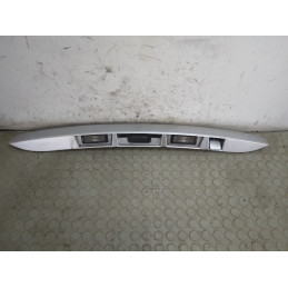 Modanatura maniglia portellone posteriore Renault Scenic XMod III serie dal 2009 al 2016 cod 848100006r  1746621120053