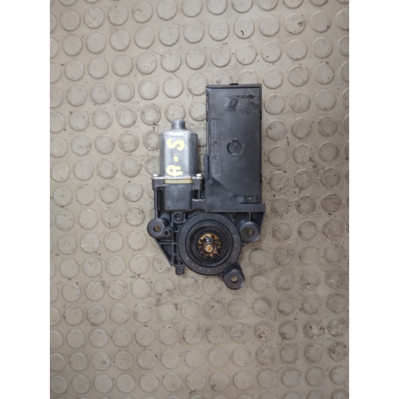 Motorino alza vetro ant sx Renault Scenic XMod III serie dal 2009 al 2016 cod 807310011r  1746698333950
