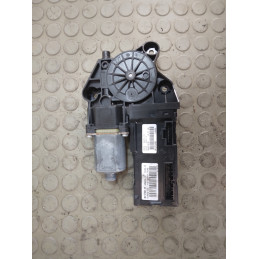 Motorino alza vetro ant sx Renault Scenic XMod III serie dal 2009 al 2016 cod 807310011r  1746698333950