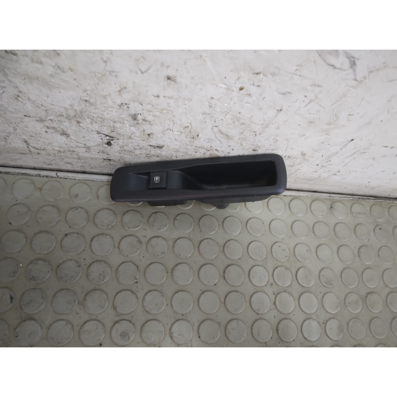 Pulsantiera alzavetro post dx Renault Scenic XMod III serie dal 2009 al 2016 cod 156024250A  1747032681874