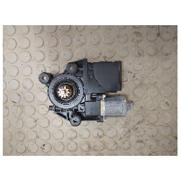 Motorino alza vetro post dx Renault Scenic XMod III serie dal 2009 al 2016 cod 827300005r  1746690046186