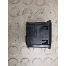 Presa aux presa usb Renault Scenic XMod III serie dal 2009 al 2016 cod 280230006r  1747052354963
