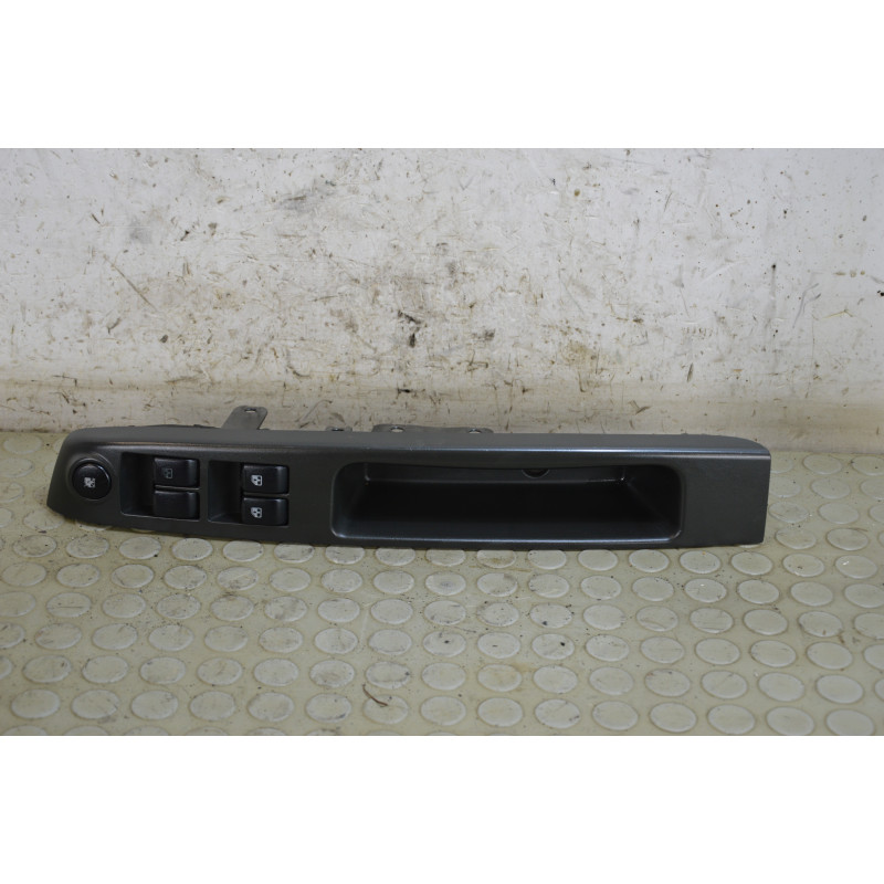 Pulsantiera alzavetro ant sx Chevrolet Spark dal 2009 al 2012 cod 96942497  1747295769937