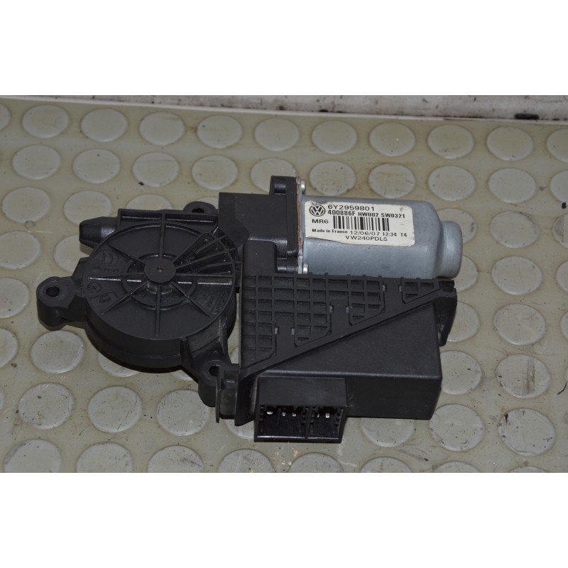 Motorino alzavetro ant dx Vw Polo 9N3 dal 2005 al 2009 cod 6y2959801 400886f  1747664759835