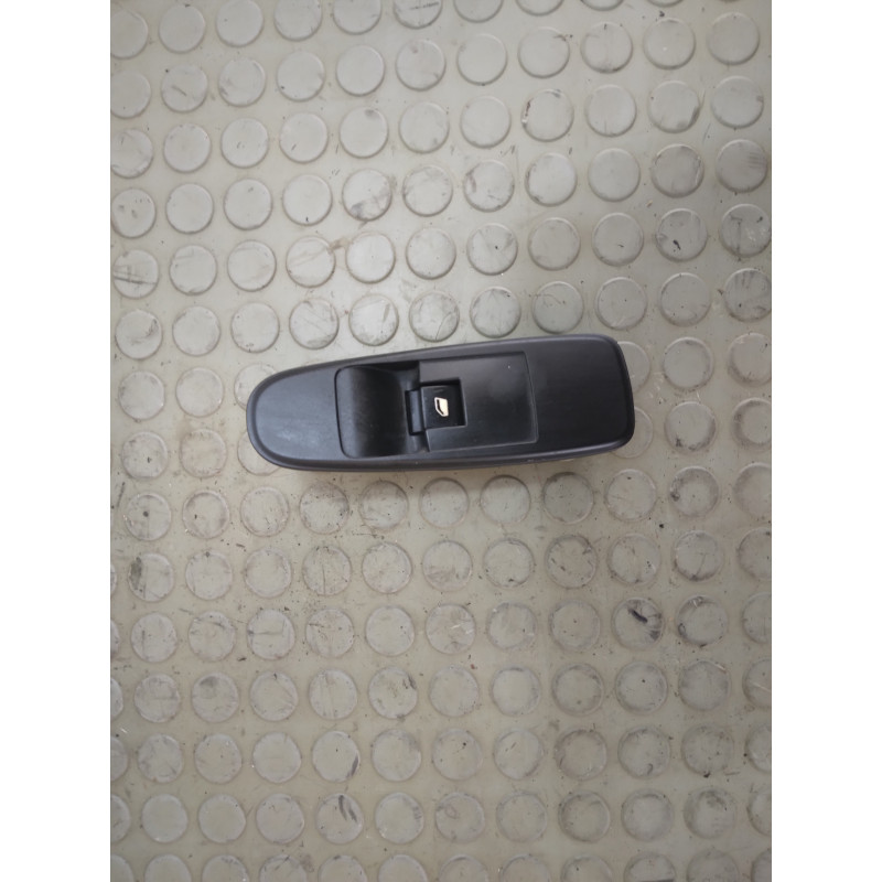 Pulsantiera alzavetro ant dx Citroen C4 Picasso dal 2006 al 2013 cod 96639377zd  1747813454758