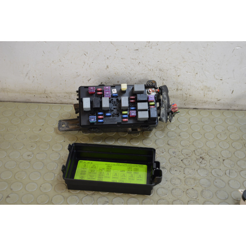 Centralina portafusibili Chevrolet Aveo dal 2008 al 2012 cod 96867762  1747823778547