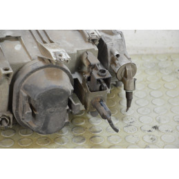 Faro fanale proiettore con freccia ant dx Renault Clio I serie dal 1991 al 1998 cod 7701034147  1747836686808