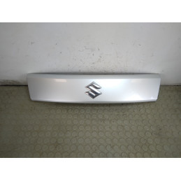 Modanatura portellone cofano posteriore Suzuki Splash dal 2008 al 2015 cod 83941-51k10  1747991474715