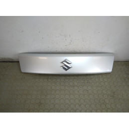 Modanatura portellone cofano posteriore Suzuki Splash dal 2008 al 2015 cod 83941-51k10  1747991474715