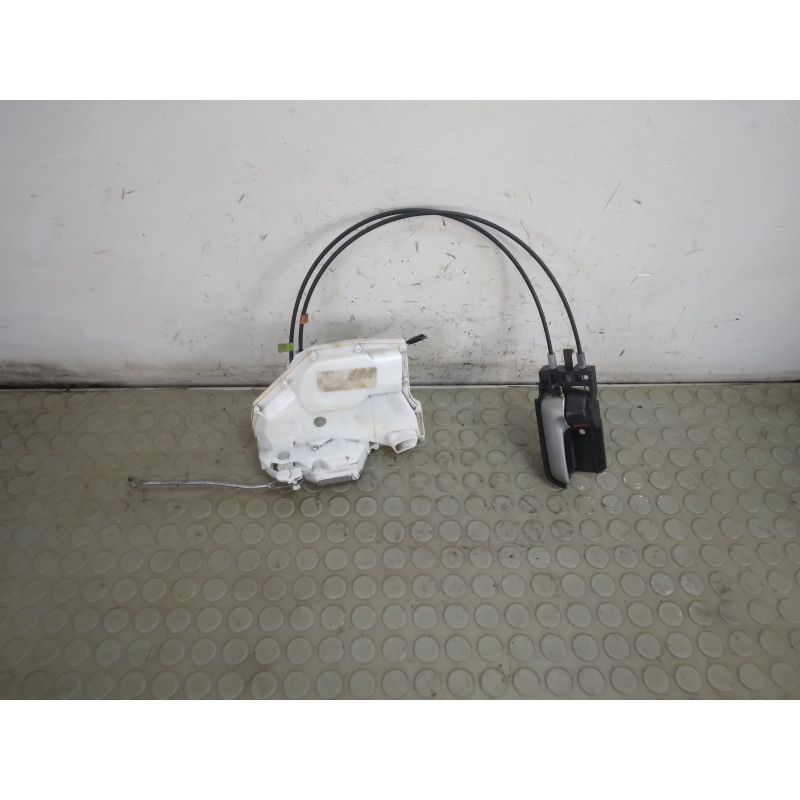 Serratura elettrica ant sx Suzuki Splash dal 2008 al 2015 cod 8261063J00000  1748013426910