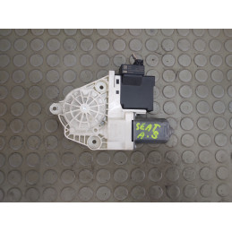 Motorino alzavetro ant sx Seat Ibiza III serie dal 2001 al 2009 cod 986031-105  1748423186176