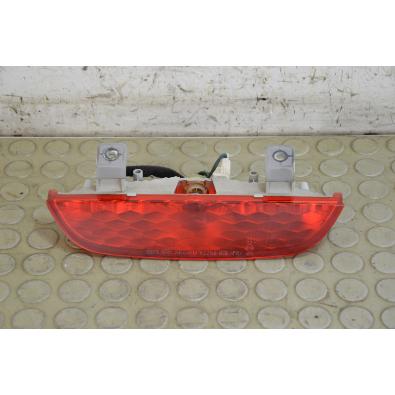 Fanalino terzo stop Kia Picanto dal 2004 al 2008 cod 9275007000  1748525230807