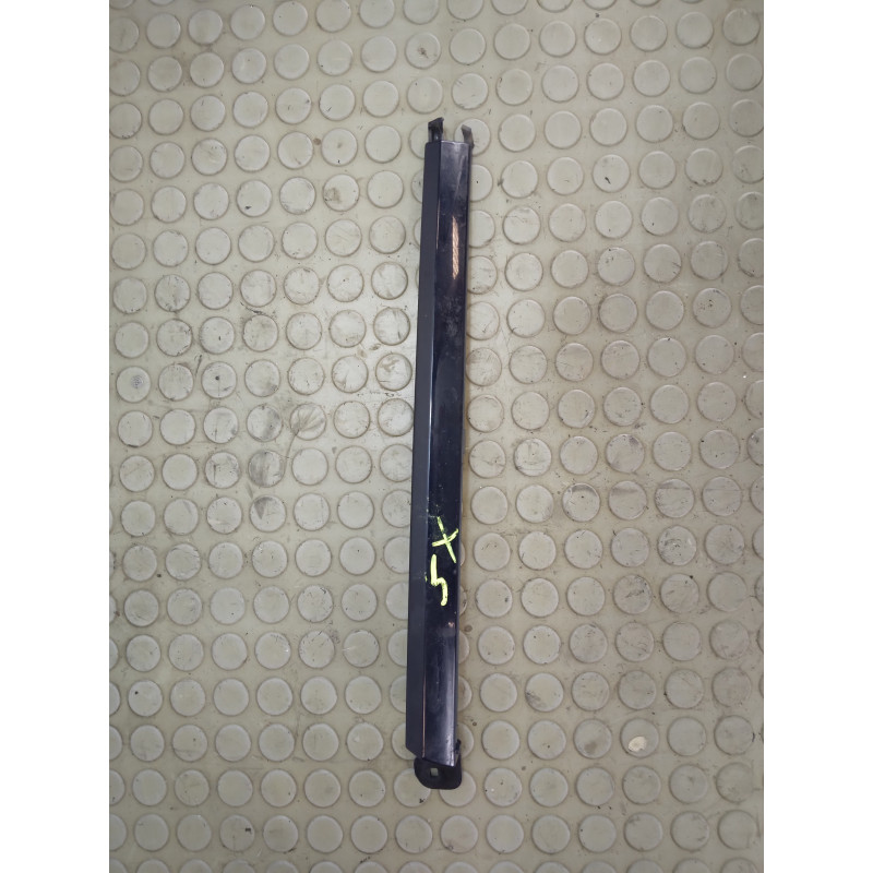 Modanatura inferiore faro ant sx Lancia K dal 1994 al 2002  1748608369714