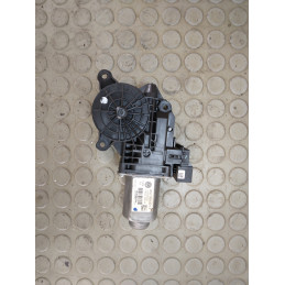 Motorino alzavetro ant dx Vw Polo 9N IV serie dal 2005 al 2009 cod 6q2959801E  1748944651030