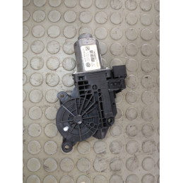 Motorino alzavetro ant sx Vw Polo 9N IV serie dal 2005 al 2009 cod 6q2959802F  1748945168674