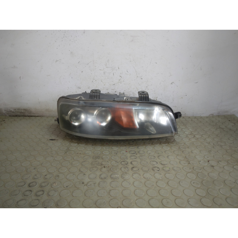 Faro fanale proiettore ant dx Fiat Punto 188 dal 1999al 2005 cod 51712393  1749126614720