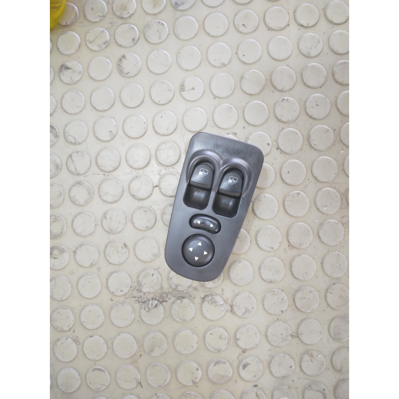 Pulsantiera alza vetro ant sx Lancia Ypsilon dal 2003 al 2011 cod 735360605  1749471403529