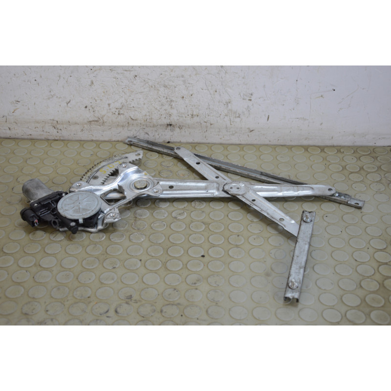 Motorino alzavetro ant dx Daihatsu Sirion dal 2005 al 2014 cod 85710-b2020  1749638622190