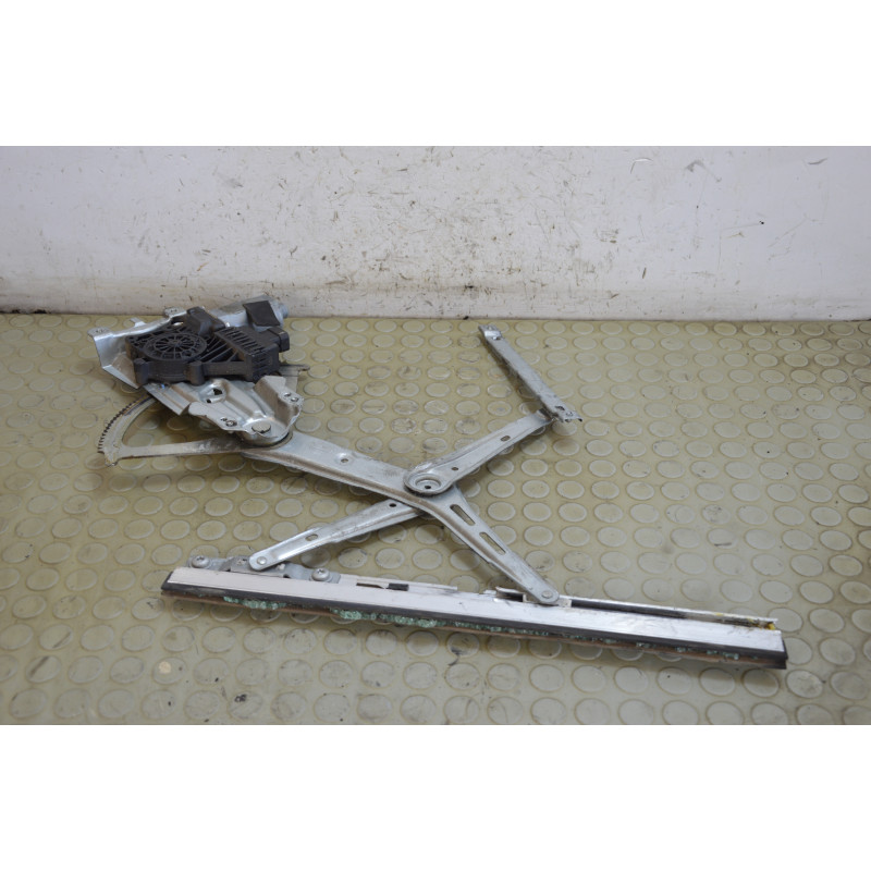Motorino alzavetro ant sx Opel Astra H berlina dal 2004 al 2011 cod 0130821988  1749644475551