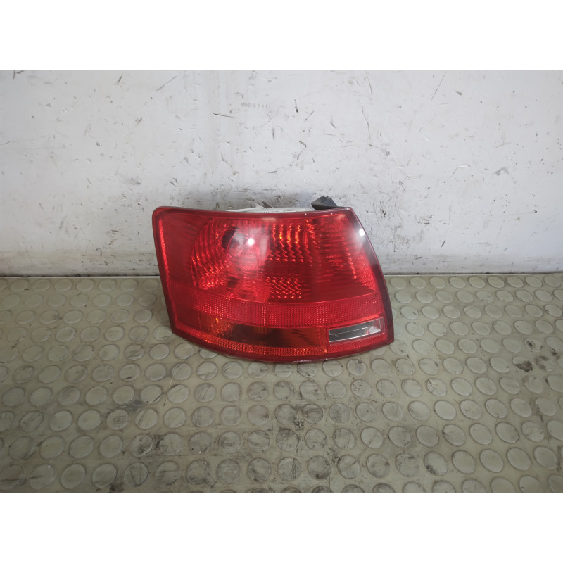 Fanale fanalino stop post est sx Audi A4 8E B7 Avant dal 2004 al 2008 cod 8e9945095E  1749820145810