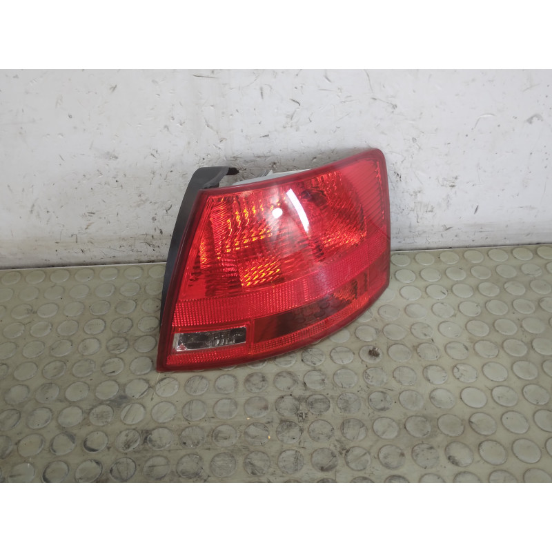 Fanale fanalino stop post est dx Audi A4 8E B7 Avant dal 2004 al 2008 cod 8E9945096E  1749820802164