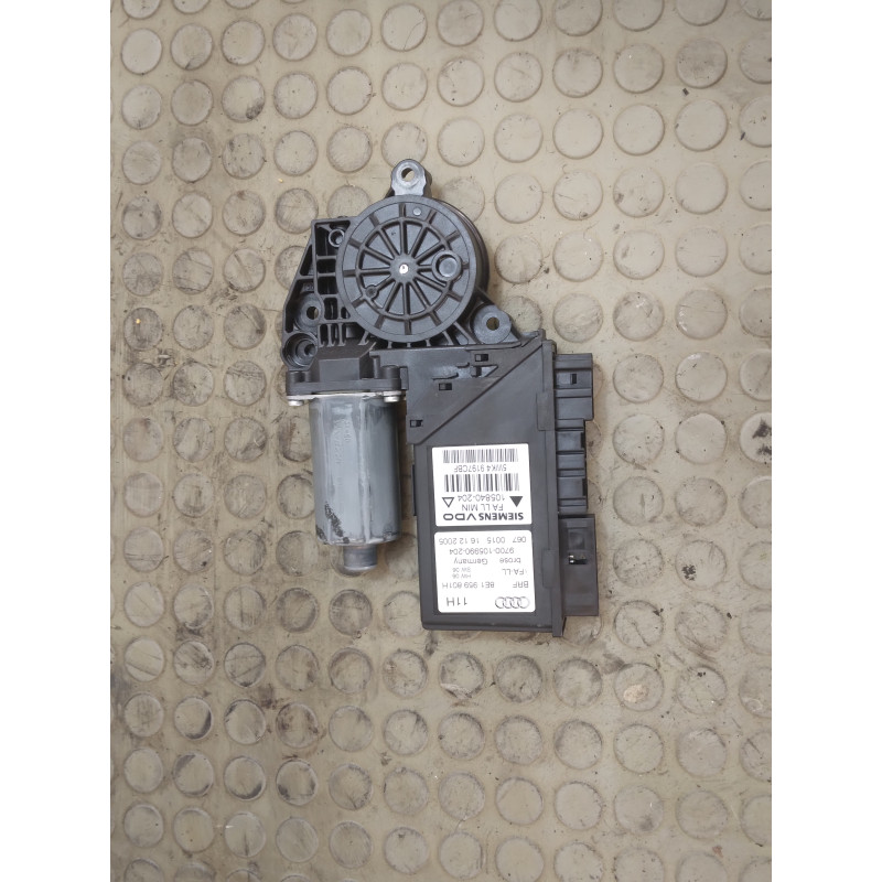 Motorini tergicristallo ant sx Audi A4 8E B7 Avant dal 2004 al 2008 cod 8e1959801h  1749821624833
