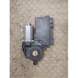 Motorini tergicristallo ant sx Audi A4 8E B7 Avant dal 2004 al 2008 cod 8e1959801h  1749821624833
