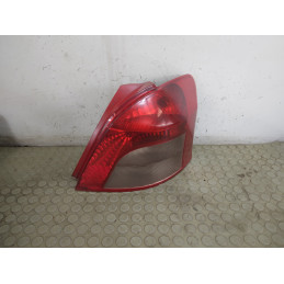 Fanale fanalino stop post dx Toyota Yaris II serie dal 2005 al 2012 cod 815510D251  1750146564292