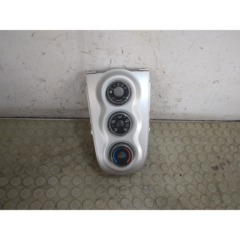 Centralina comandi aria clima Toyota Yaris II serie dal 2005 al 2012 cod 406-0d190  1750154627507