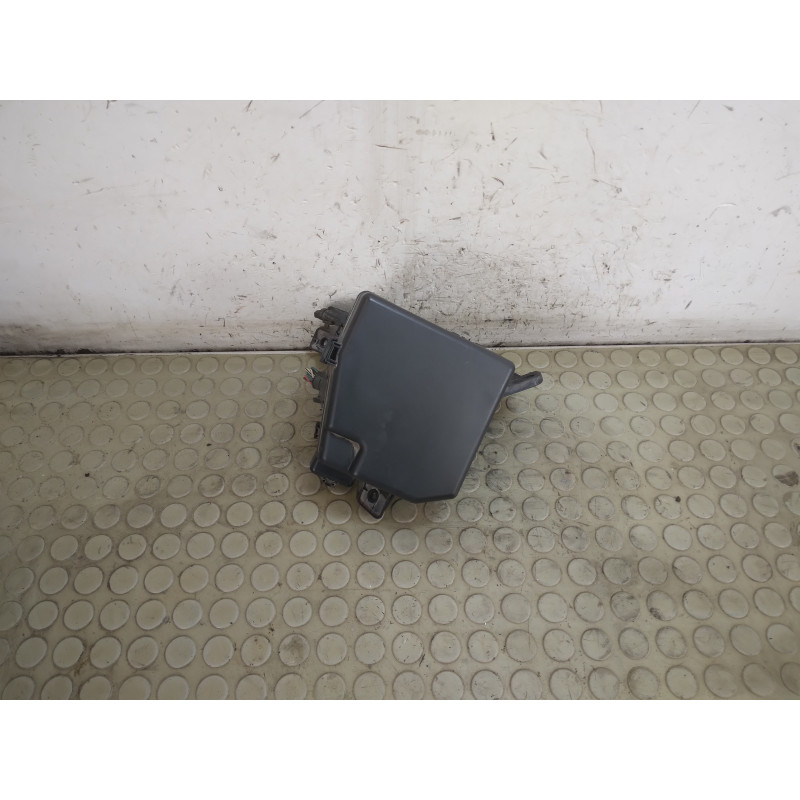 Centralina porta fusibili Toyota Yaris II serie dal 2005 al 2012  1750164447829
