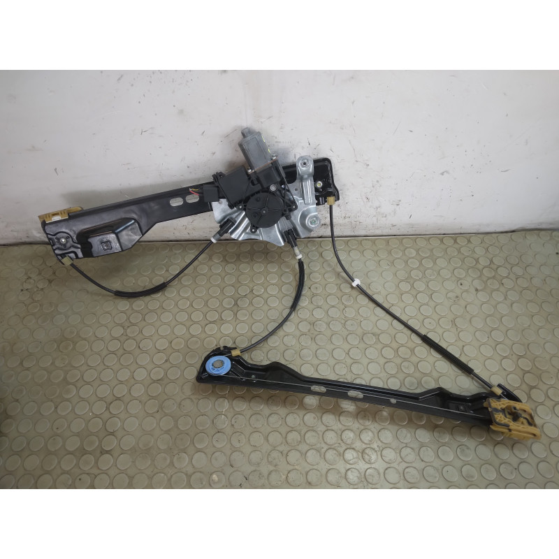 Motorino alzavetro ant dx Opel Zafira Tourer C dal 2011 al 2016 cod 20951582  1750686996102
