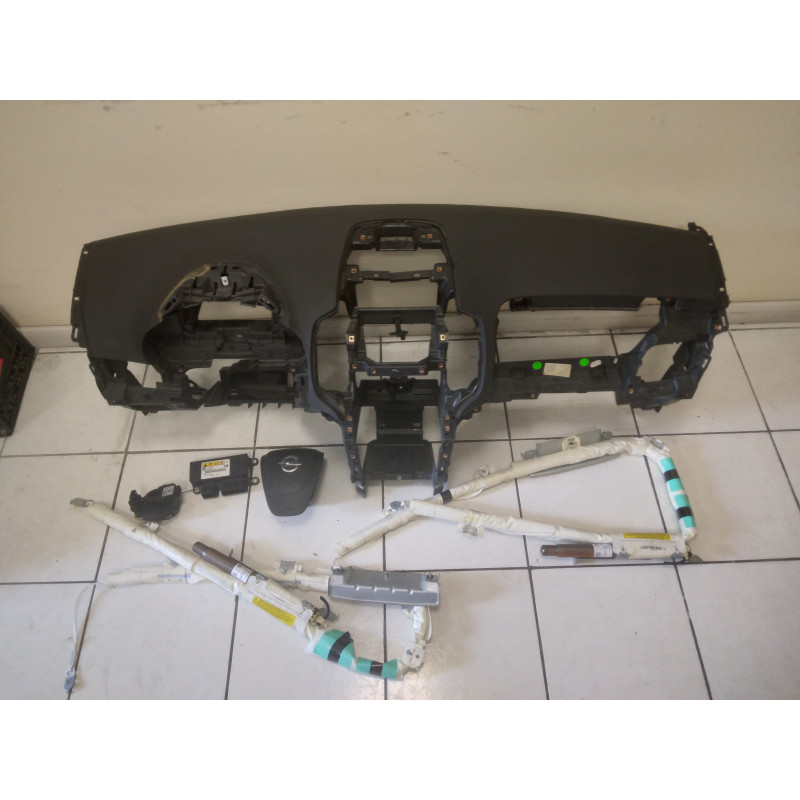 Kit airbag Opel Zafira Tourer C dal 2011 al 2016 cod 13582437  1751031812375