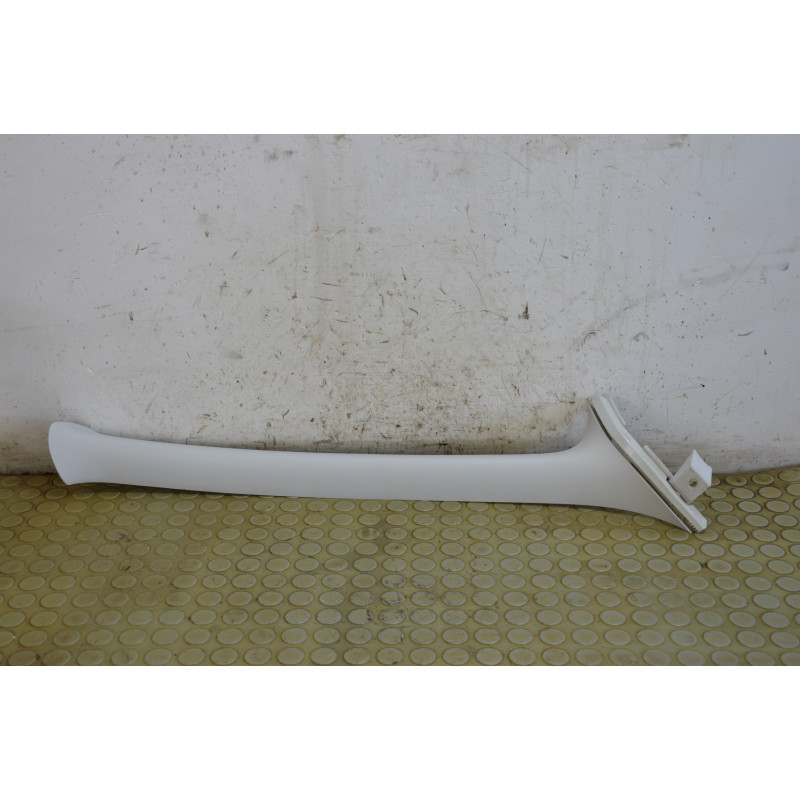 Modanatura montante interna parabrezza ant dx Fiat 500L dal 2012 al 2018 cod 735584836  1754320381675