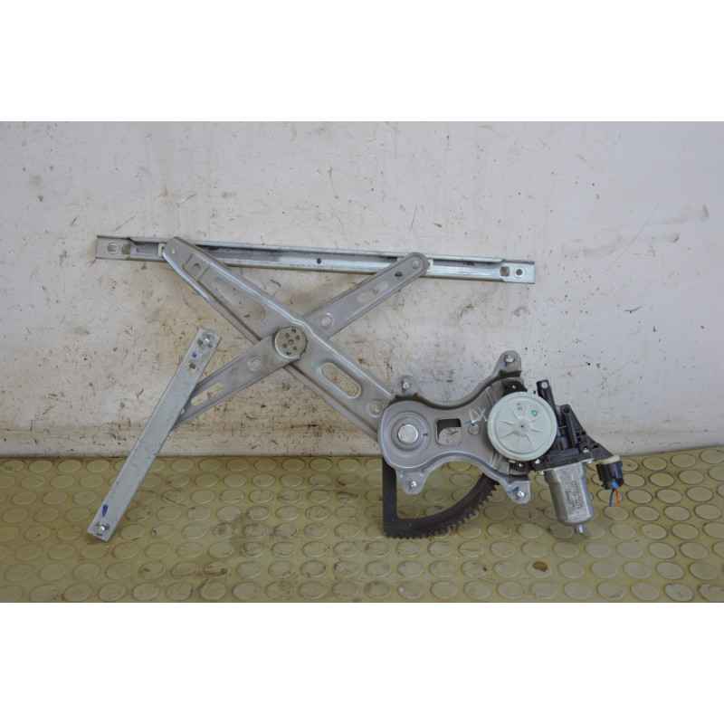 Motorino alzavetro ant dx Hyundai i20 dal 2007 al 2014 cod 98820-1j100  1757602250591