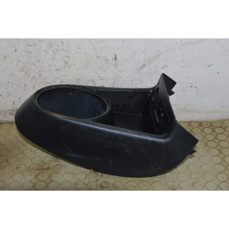 Tunnel console centrale Hyundai i20 dal 2007 al 2014 cod 846311J000RY  1757684068169