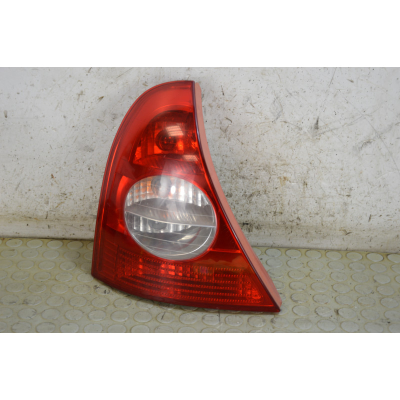 Fanale fanalino stop post sx Renault Clio dal 2001 al 2007 cod 8200917488  1760436608445