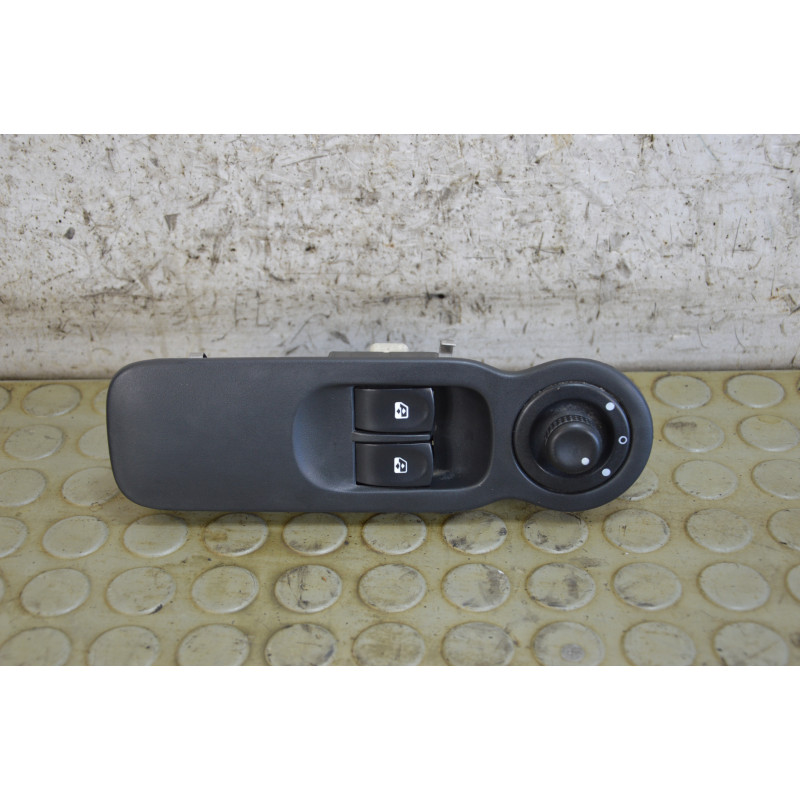 Pulsantiera alzavetro ant sx Renault Modus dal 2004 al 2008 cod 7701058146  1761729209738