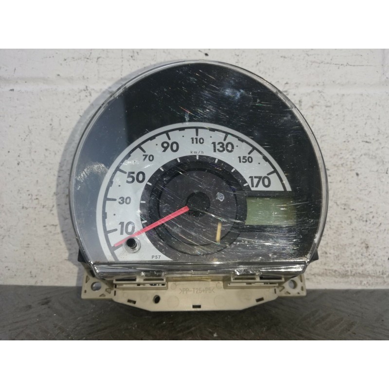 CONTACHILOMETRI QUADRO STRUMENTI PEUGEOT 107 1.0 B. DAL 2005 AL 2012  2400000046820