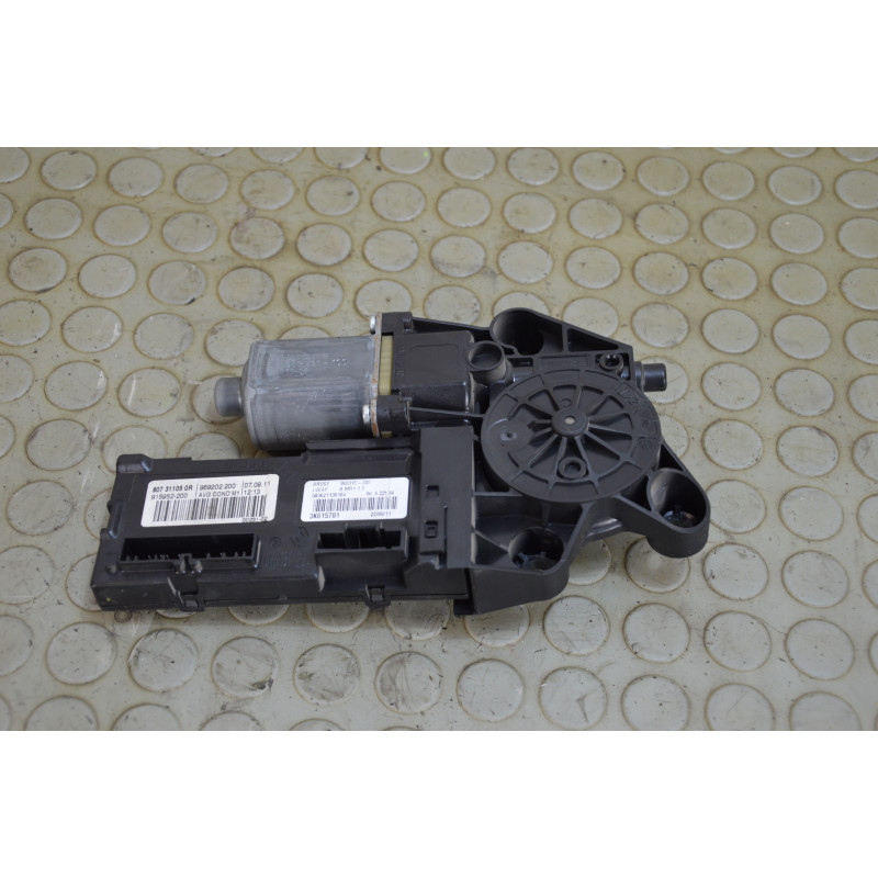 Motorino alzavetro ant sx Renault Scenic X Mod dal 2009 al 2013 cod 807311050r  1763043716190