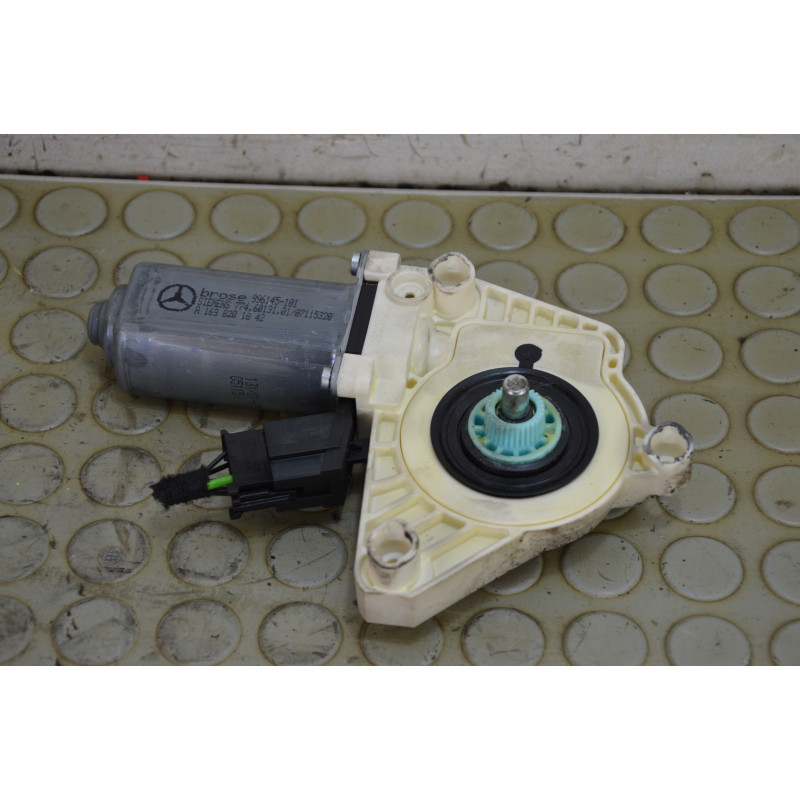Motorino alzavetro ant dx Mercedes Classe B W245 dal 2005 al 2011 cod a1698201842  1763633786770