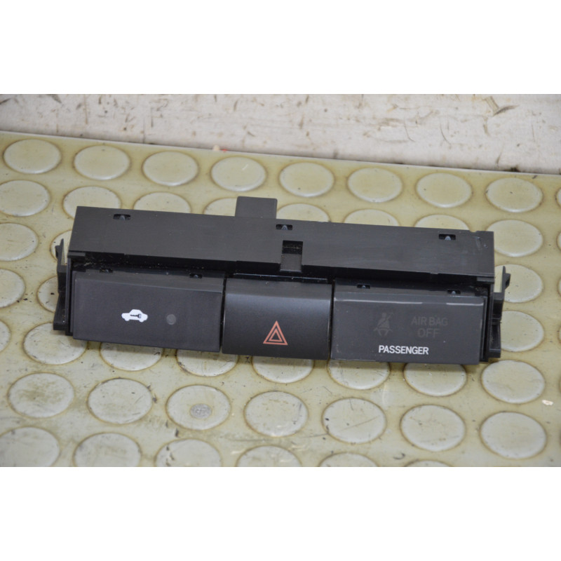 Pulsante comando 4 frecce Toyota Corolla Verso dal 2004 al 2009 cod 843320F020  1763975932484