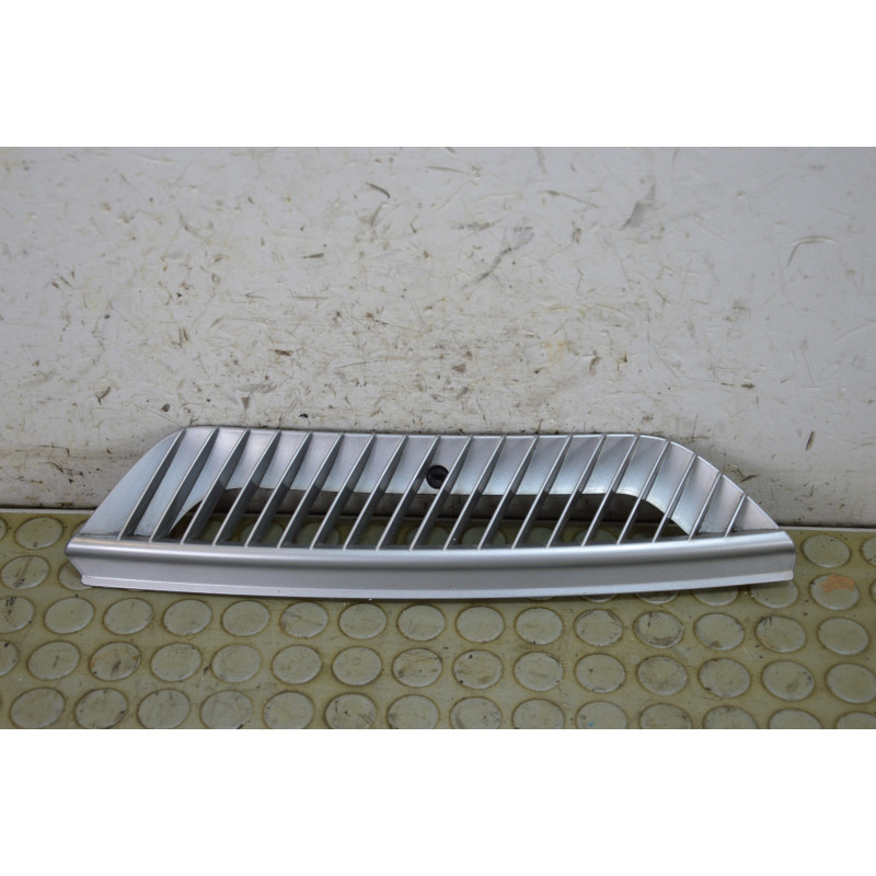 Griglia sottoparabrezza sx Smart Fortwo W450 dal 1997 al 2007 cod 0001694  1764843866375