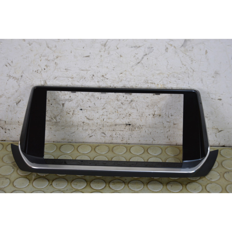 Cornice mascherina display autoradio Peugeot 2008 dal 2019 al 2024 cod 9838129680  1765467783826