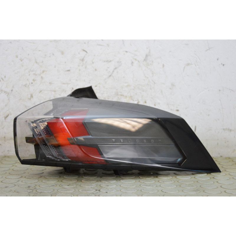 Fanale fanalino led stop post dx Peugeot 2008 dal 2019 al 2024 cod 9838190480  1765540506335