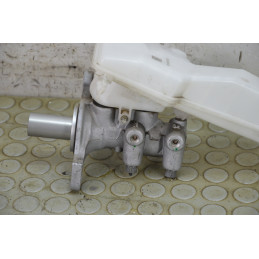 Pompa freni con vaschetta Peugeot 2008 dal 2019 al 2024 cod 1643581380  1765797095019