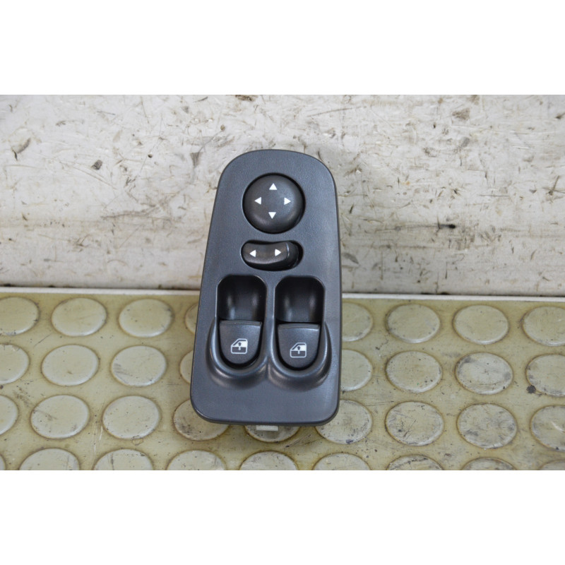 Pulsantiera alzavetro ant sx Lancia Ypsilon dal 2006 al 2011 cod 735360605  1766503204473