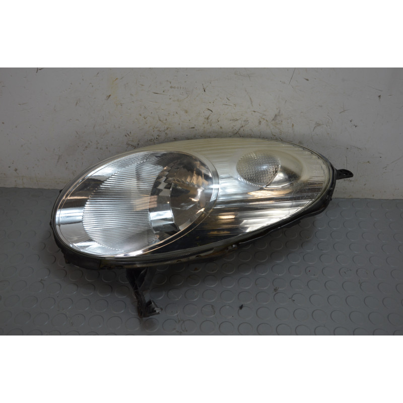 Faro fanale proiettore ant sx Nissan Micra K12 dal 2002 al 2006 cod 26060bc500  1767094840460